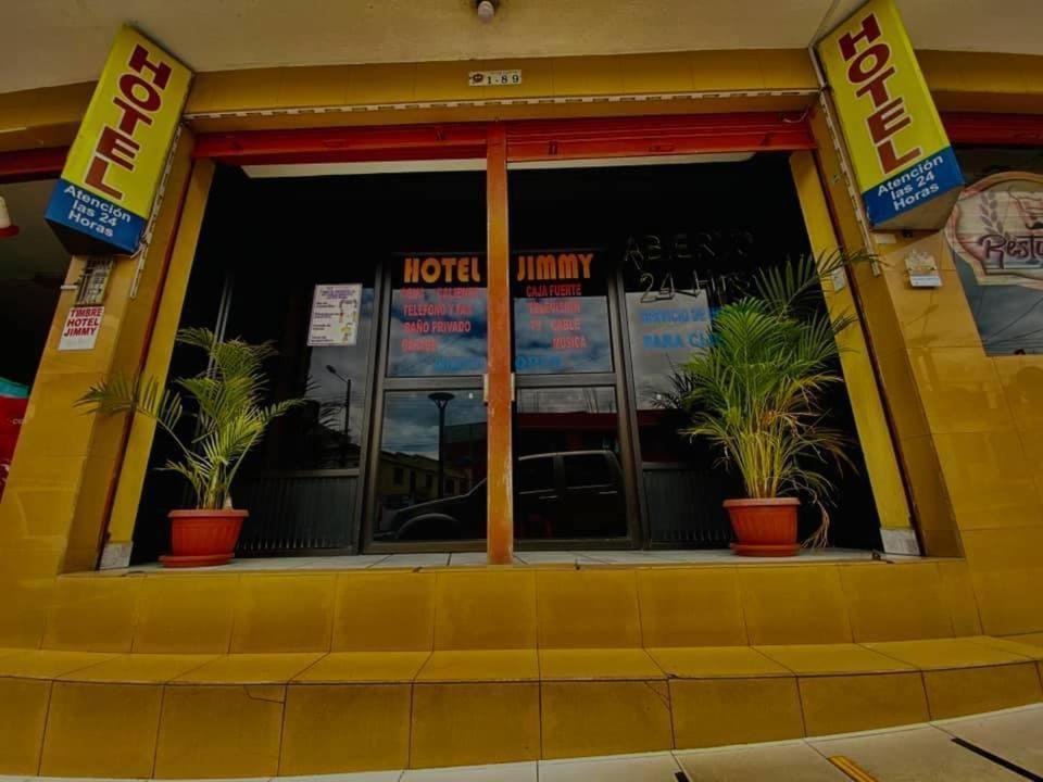 Hotel Jimmy Latacunga ลาตาคุงกา ภายนอก รูปภาพ